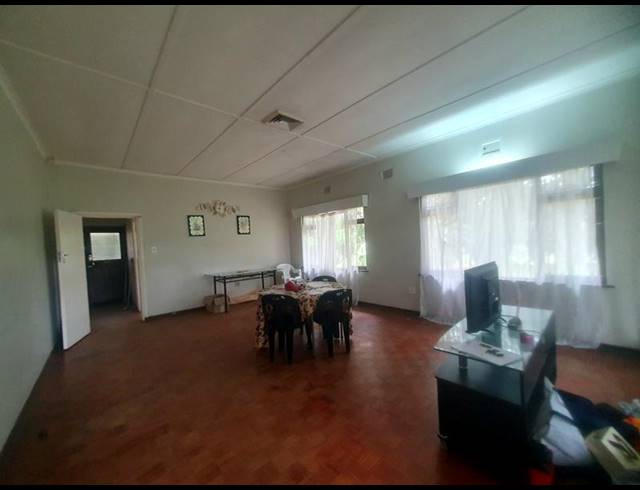 4 BEDROOM TOWNHOUSE FOR SALE IN ANERLEY